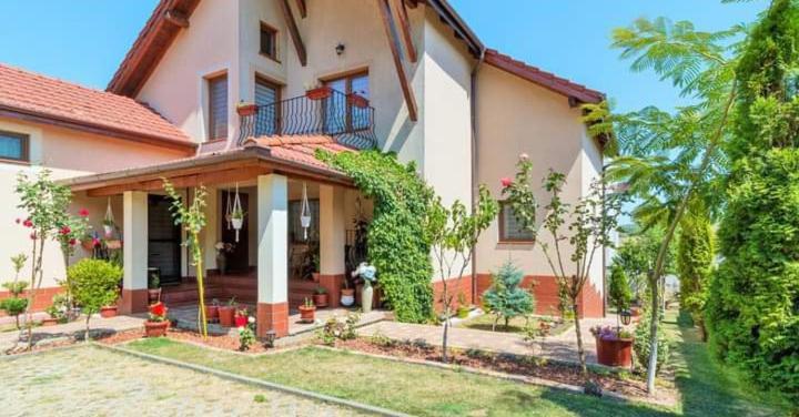 شقة Casa Doina Băile Felix المظهر الخارجي الصورة